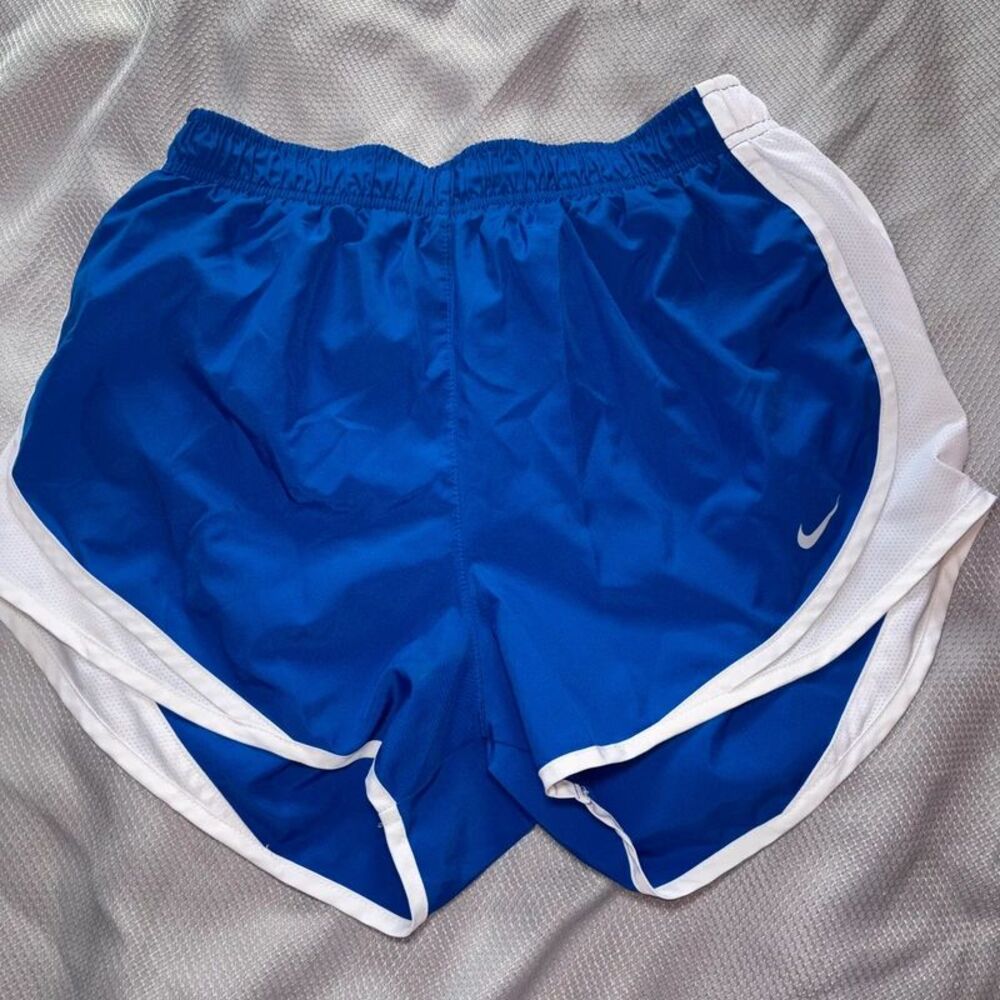 Women’s Nike Dri-FIT Tempo athletic workout performance running shorts